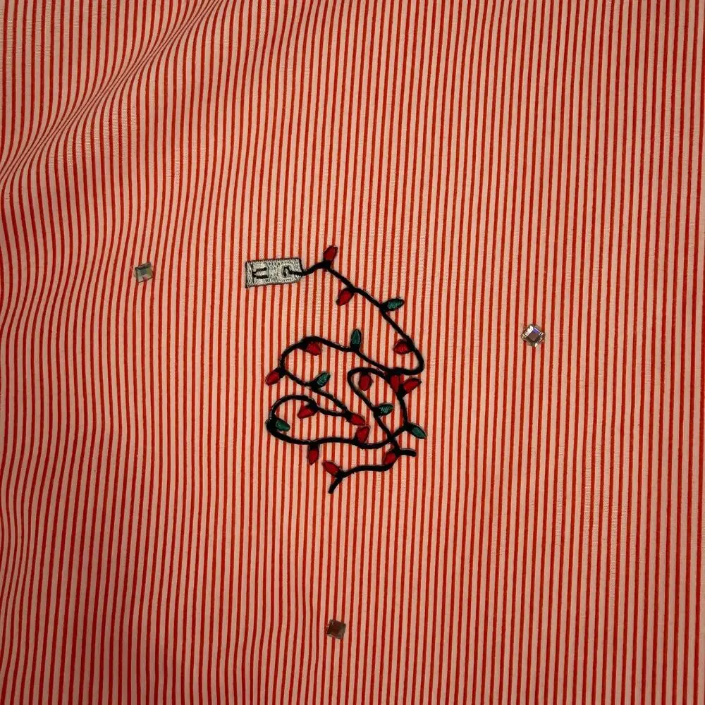 MiLi designs embroidered